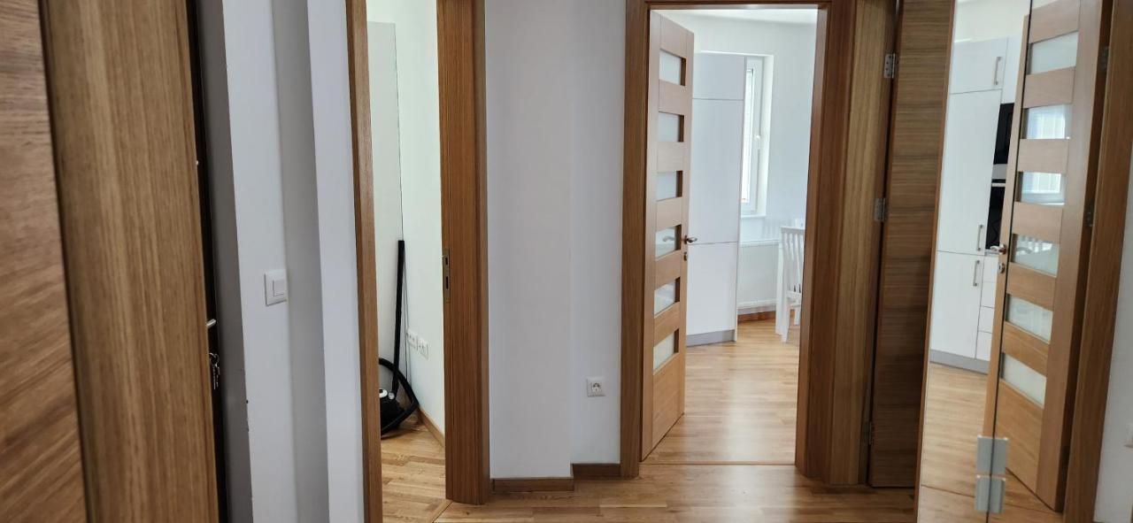 Brand New Two Bedroom And One Living Room Apartment In A Great Location! Sarajevo Luaran gambar