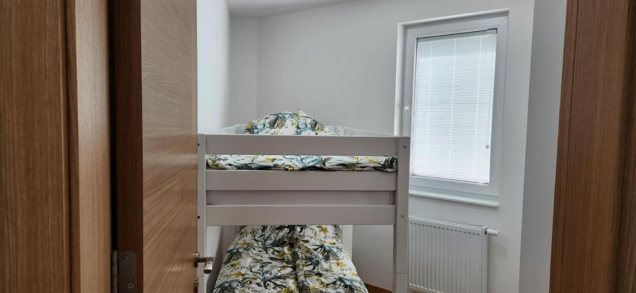 Brand New Two Bedroom And One Living Room Apartment In A Great Location! Sarajevo Luaran gambar