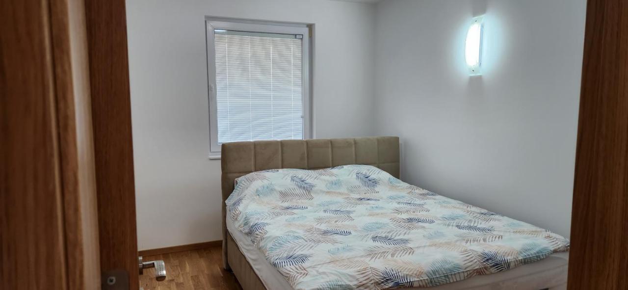 Brand New Two Bedroom And One Living Room Apartment In A Great Location! Sarajevo Luaran gambar